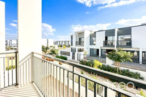 Снять в аренду таунхаус в Дубае: 4 спальни, 216.74м², № 119904 - фото 24