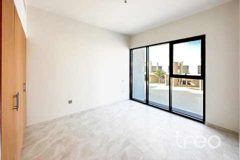 Снять в аренду таунхаус в Дубае: 4 спальни, 216.74м², № 119904 - фото 15