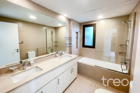 Villa in Noor Townhouses, Town Square, Dubai 4 bedrooms, 264.68 sq.m. № 119901 - photo 15