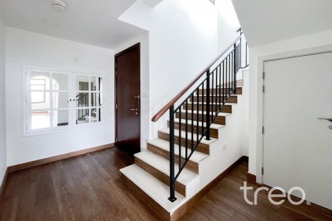 Villa in Noor Townhouses, Town Square, Dubai 4 bedrooms, 264.68 sq.m. № 119901 - photo 4