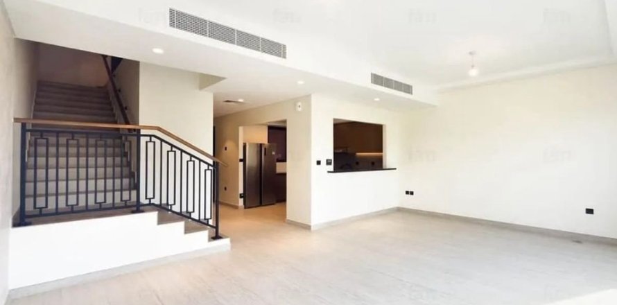 Maison de ville à Dubai, 4 chambres, 152.5 m², № 137489