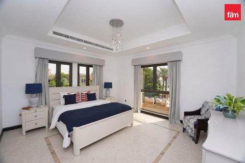 Villa à Palm Jumeirah, Dubai, 4 chambres, 380.9 m², № 137488 - photo 18