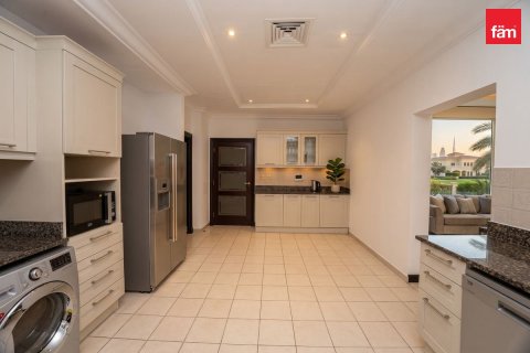 Villa à Palm Jumeirah, Dubai, 4 chambres, 380.9 m², № 137488 - photo 11