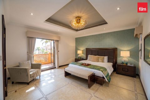 Villa à Palm Jumeirah, Dubai, 4 chambres, 380.9 m², № 137488 - photo 7