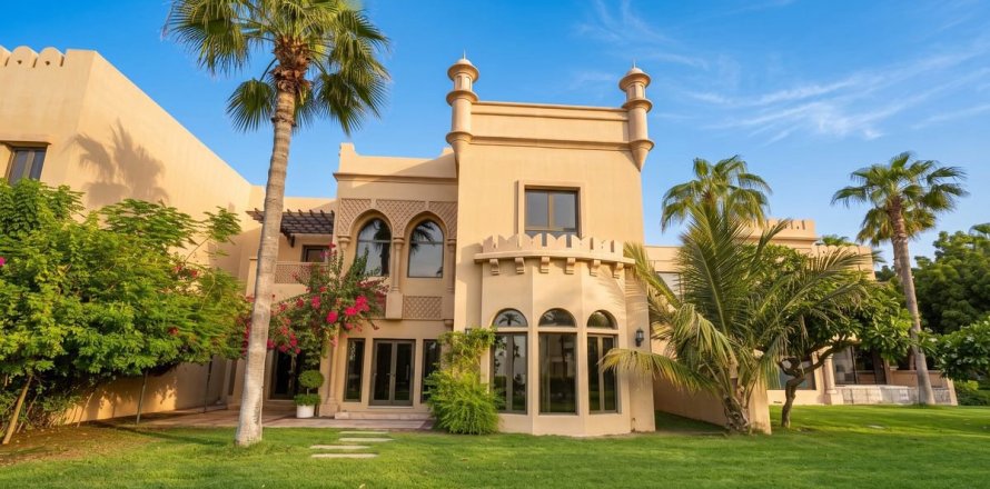 Villa à Palm Jumeirah, Dubai, 4 chambres, 380.9 m², № 137488