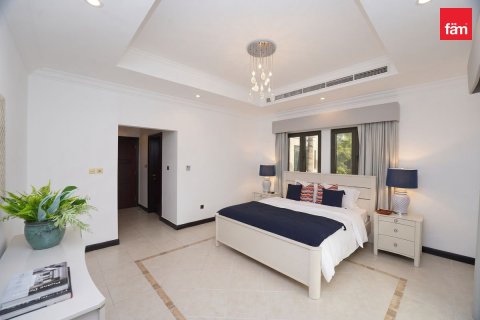 Villa à Palm Jumeirah, Dubai, 4 chambres, 380.9 m², № 137488 - photo 17