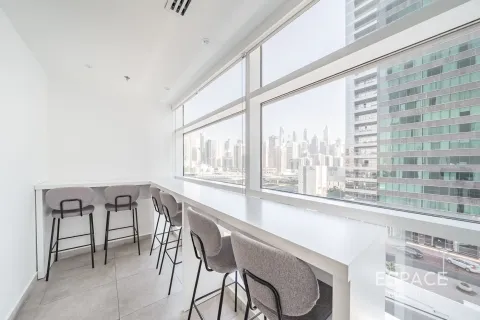 Снять в аренду офис в Джумейра Лейк Тауэрс, Дубай: 226м², № 71203 - фото 15