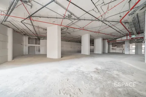 Oficina en Business Bay, Dubai, 5939 m², № 71205 - foto 1