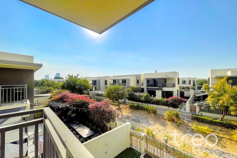 Adosado en Dubai Hills Estate, Dubai, 4 dormitorios, 228.63 m², № 119425 - foto 2