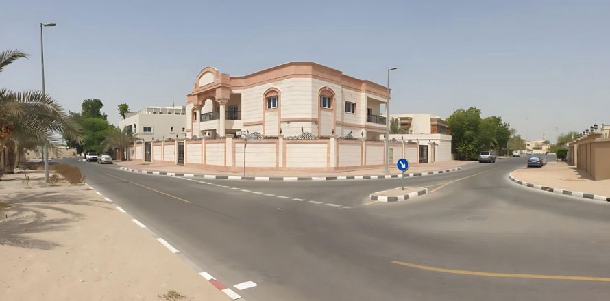 Вилла в Deira, Дубай, 10 спален, 1374.9м², № 55622