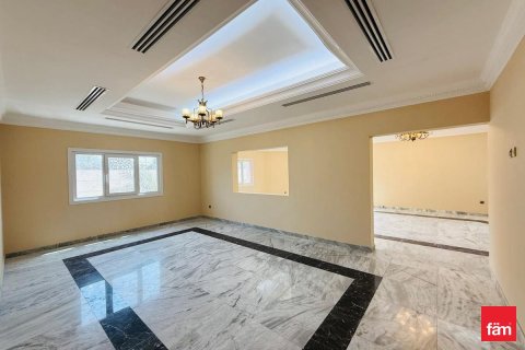 Купить виллу в Deira, Дубай: 10 спален, 1374.9м², № 55622 - фото 13