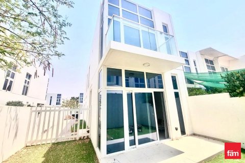 Adosado en Dubai, 3 dormitorios, 174.8 m², № 55612 - foto 1