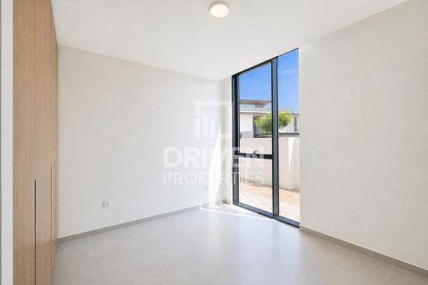 Villa in The Valley, Dubai 5 bedrooms, 929.59 sq.m. № 140039 - photo 7