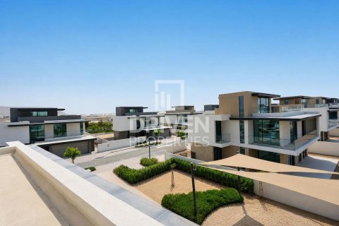 Villa in The Valley, Dubai 5 bedrooms, 929.59 sq.m. № 140039 - photo 26