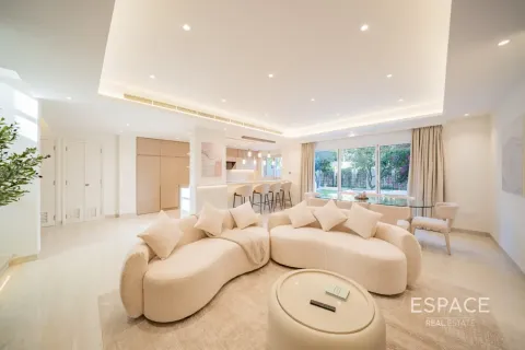 Villa en The Lakes, Dubai, 3 dormitorios, 245 m², № 121946 - foto 5