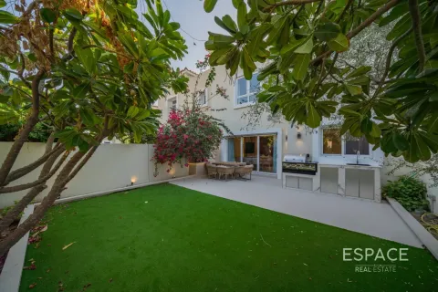 Villa en The Lakes, Dubai, 3 dormitorios, 245 m², № 121946 - foto 18