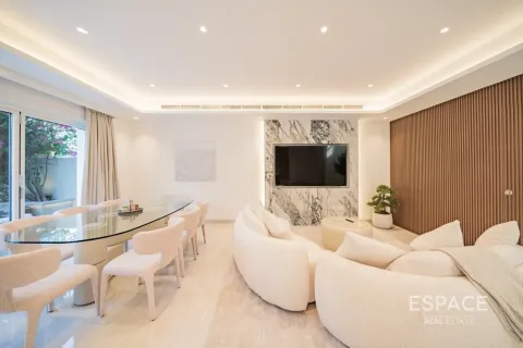 Villa en The Lakes, Dubai, 3 dormitorios, 245 m², № 121946 - foto 3