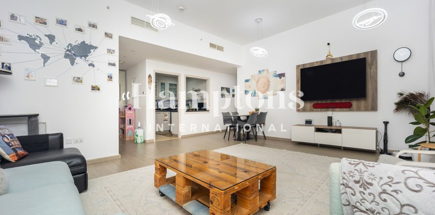 Apartment in Jumeirah Beach Residence, Dubai 2 bedrooms, 131.736 sq.m. № 72600