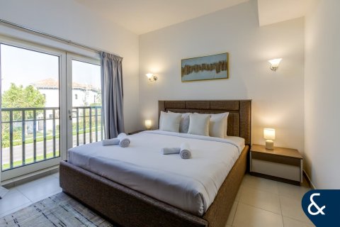 Villa in The Villa, Dubai 5 bedrooms, 706 sq.m. № 88382 - photo 10