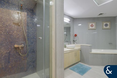 Apartment in Shoreline Apartments, Palm Jumeirah, Dubai 2 bedrooms, 147 sq.m. № 88374 - photo 10