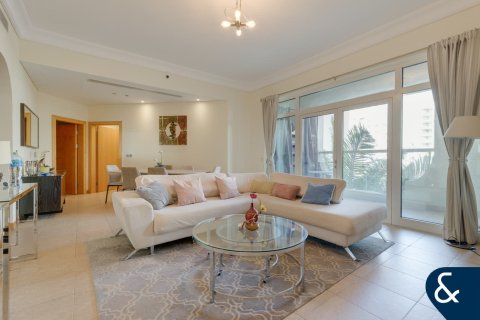 Apartment in Shoreline Apartments, Palm Jumeirah, Dubai 2 bedrooms, 147 sq.m. № 88374