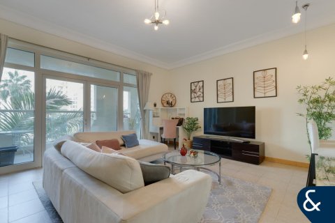 Apartment in Shoreline Apartments, Palm Jumeirah, Dubai 2 bedrooms, 147 sq.m. № 88374 - photo 11