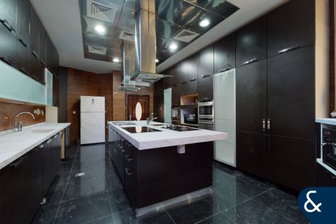 Villa à Sector E, Emirates Hills, Dubai, 8 chambres, 1486 m², № 88384 - photo 11