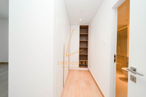 Снять в аренду квартиру в La Mer, Джумейра, Дубай: 2 спальни, 111м², № 100577 - фото 18