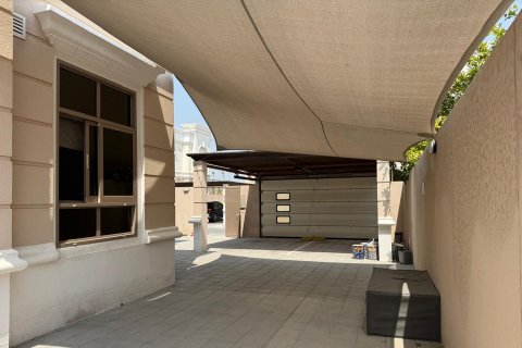 Villa in Al Sufouh, Dubai 4 bedrooms, 319.96 sq.m. № 134050 - photo 3