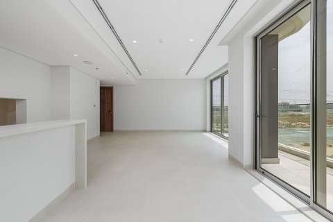 Apartment in Al Warsan, Dubai 4 bedrooms, 196.68 sq.m. № 134051 - photo 21