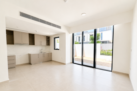 Townhouse in Arabian Ranches 3, Dubai 3 bedrooms, 176.81 sq.m. № 134054