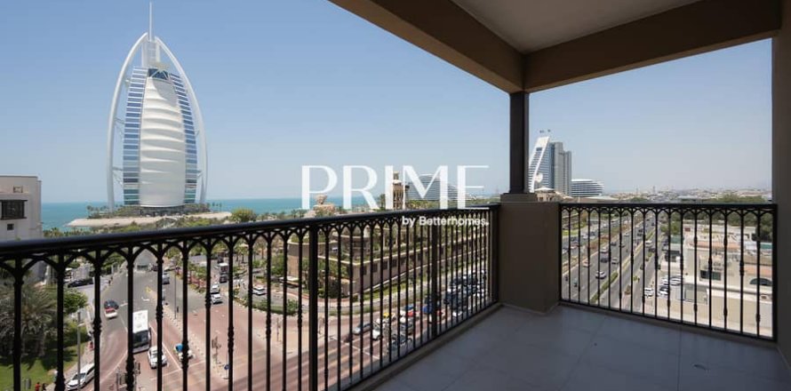 Квартира в Умм-Сукейме, Дубай, 3 спальни, 171м², № 24808