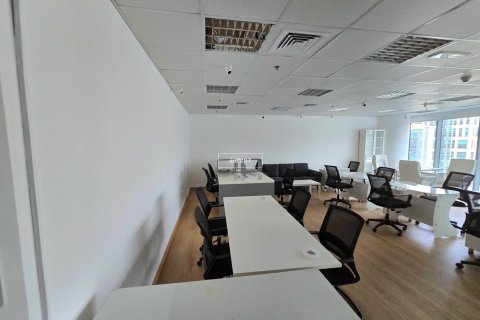 Снять в аренду офис в Бизнес-Бэе, Дубай: 77м², № 49713 - фото 11