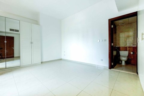 Apartment in Jumeirah Lake Towers, Dubai 2 bedrooms, 85.6 sq.m. № 49711 - photo 7