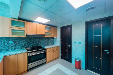 Apartment in Jumeirah Lake Towers, Dubai 4 bedrooms, 349 sq.m. № 49710 - photo 9