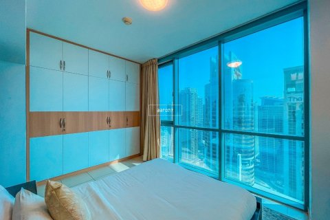 Apartment in Jumeirah Lake Towers, Dubai 4 bedrooms, 349 sq.m. № 49710 - photo 8