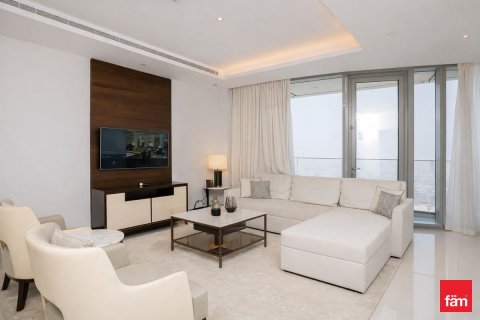 Apartamento en Downtown Dubai (Downtown Burj Dubai), Dubai, 2 dormitorios, 143.3 m², № 95759 - foto 2