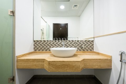 Снять в аренду виллу в DAMAC Hills (Akoya by DAMAC), Дубай: 5 спален, 639.91586400м², № 113149 - фото 20