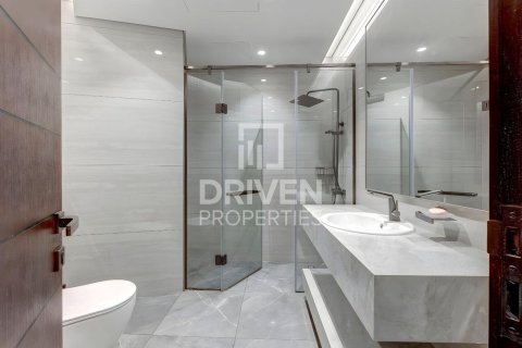 Apartment in Business Bay, Dubai 2 bedrooms, 125.98 sq.m. № 135645 - photo 17
