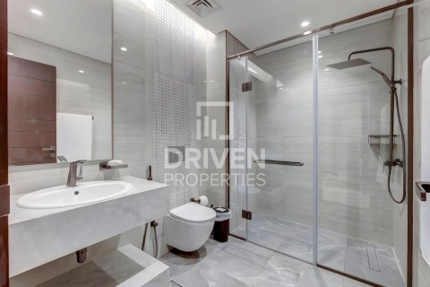 Apartment in Business Bay, Dubai 2 bedrooms, 125.98 sq.m. № 135645 - photo 18