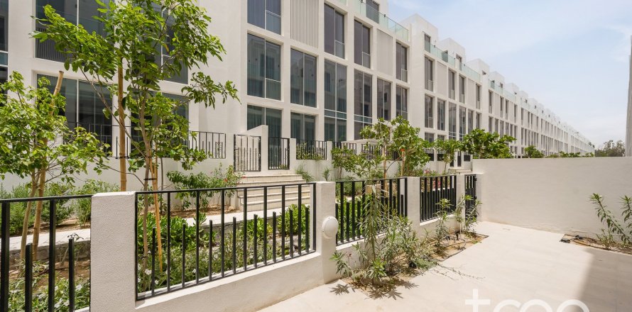 Townhouse in Al Barari, Dubai 4 bedrooms, 458.94 sq.m. № 123613