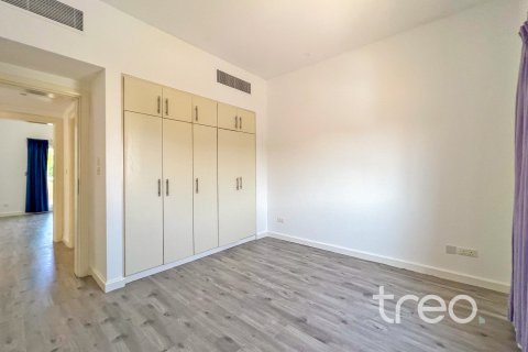 Villa à Meadows, Dubai, 5 chambres, 56.86 m², № 123616 - photo 18