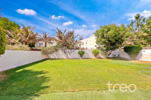 Villa à Meadows, Dubai, 5 chambres, 56.86 m², № 123616 - photo 17