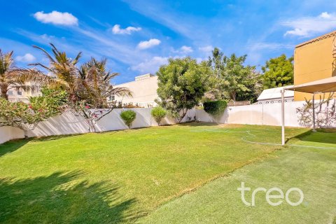 Villa à Meadows, Dubai, 5 chambres, 56.86 m², № 123616 - photo 16