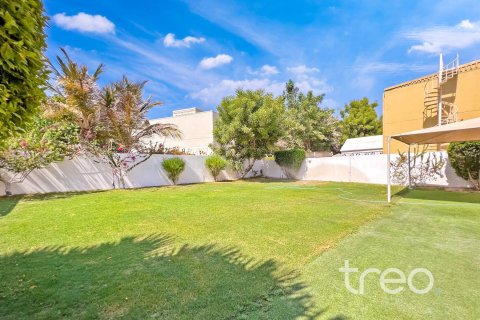 Villa à Meadows, Dubai, 5 chambres, 56.86 m², № 123616 - photo 14