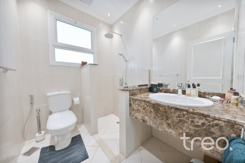Villa à The Villa, Dubai, 5 chambres, 628.49 m², № 123612 - photo 6