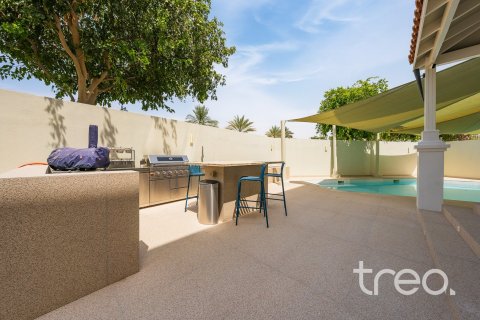 Villa à The Villa, Dubai, 5 chambres, 628.49 m², № 123612 - photo 2