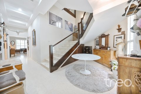 Villa à The Villa, Dubai, 5 chambres, 628.49 m², № 123612 - photo 23