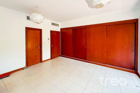 Villa in Saheel, Arabian Ranches, Dubai 5 bedrooms, 456.06 sq.m. № 123617 - photo 10