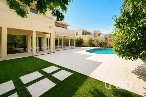 Villa in Saheel, Arabian Ranches, Dubai 5 bedrooms, 456.06 sq.m. № 123617 - photo 14